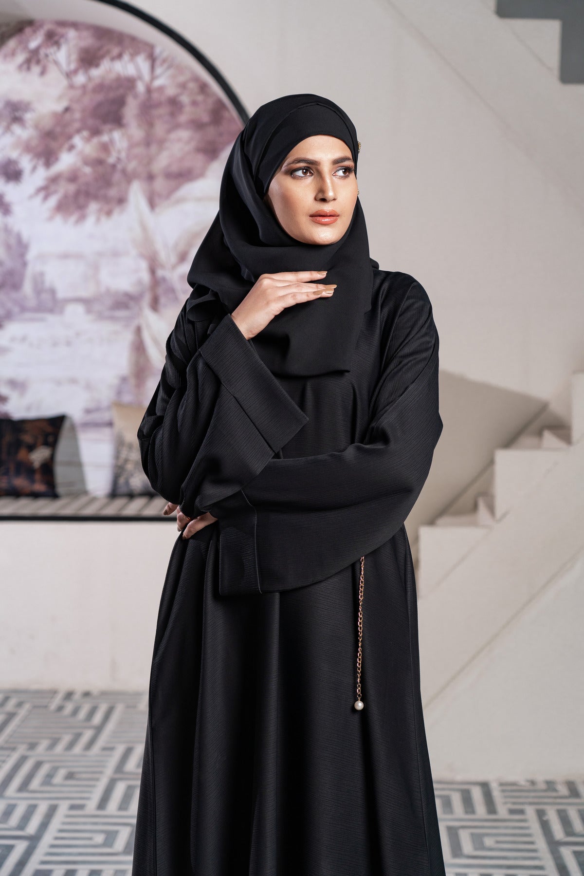 Ece Black Closed Abaya