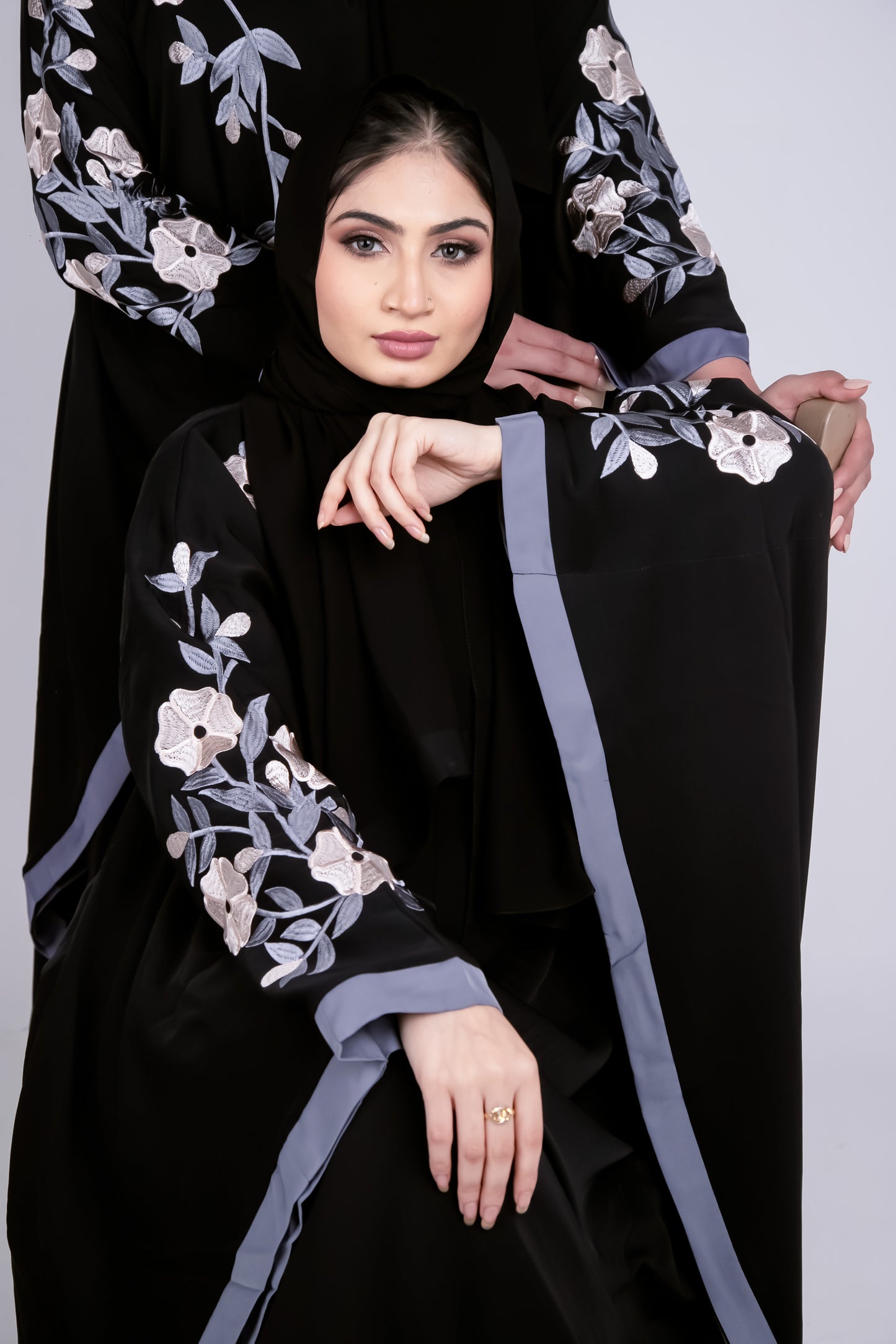 Floral-Farasha-Abaya,Floral-Abaya,Black-Abaya,Farasha-Abaya