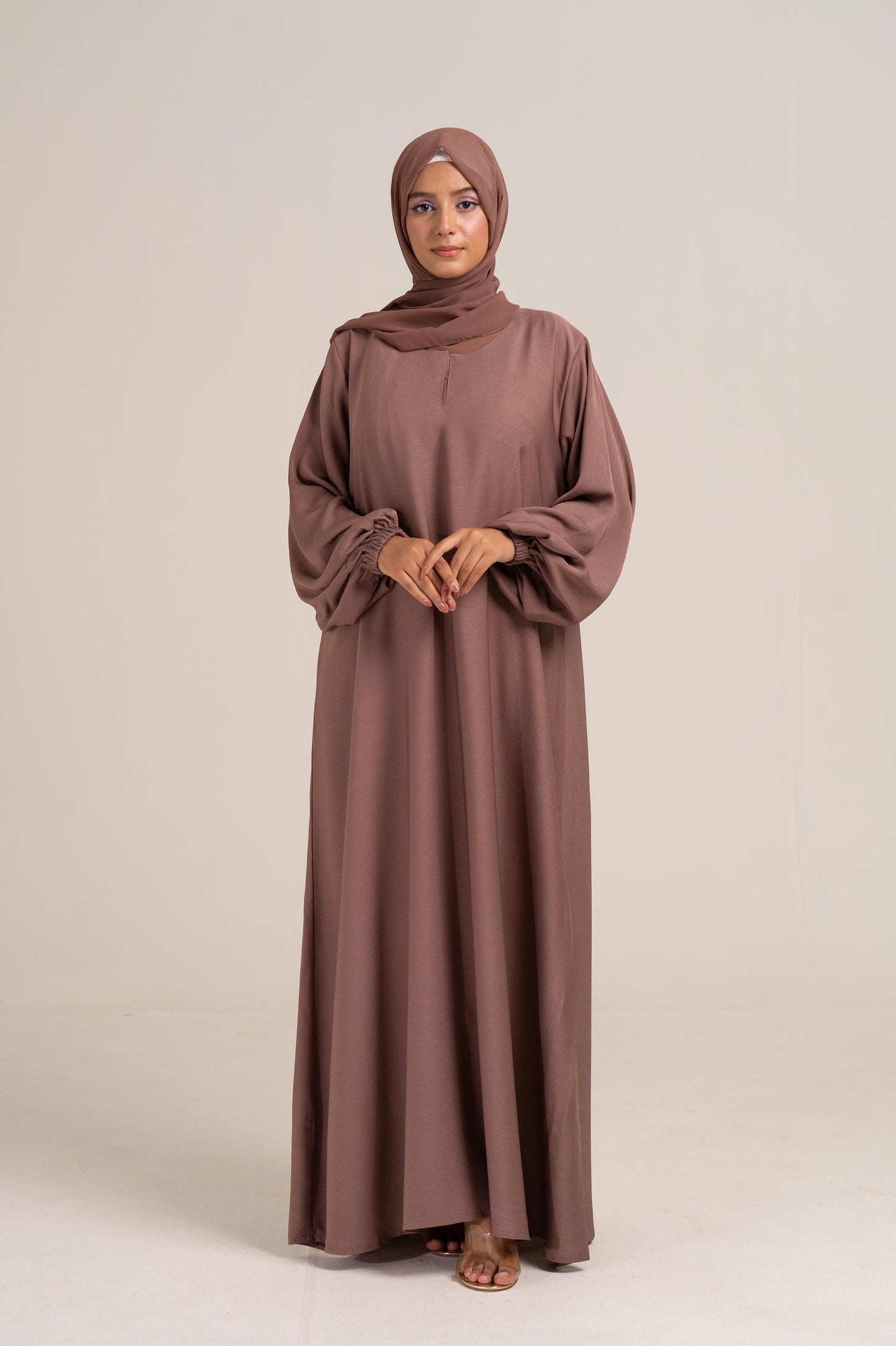 Caramel Sands Closed Abaya